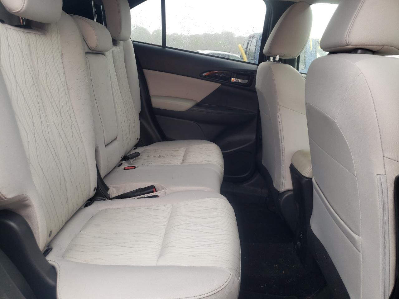 Фото 6 с аукциона – 2019 MITSUBISHI ECLIPSE CR с VIN JA4AT5AA1KZ002753