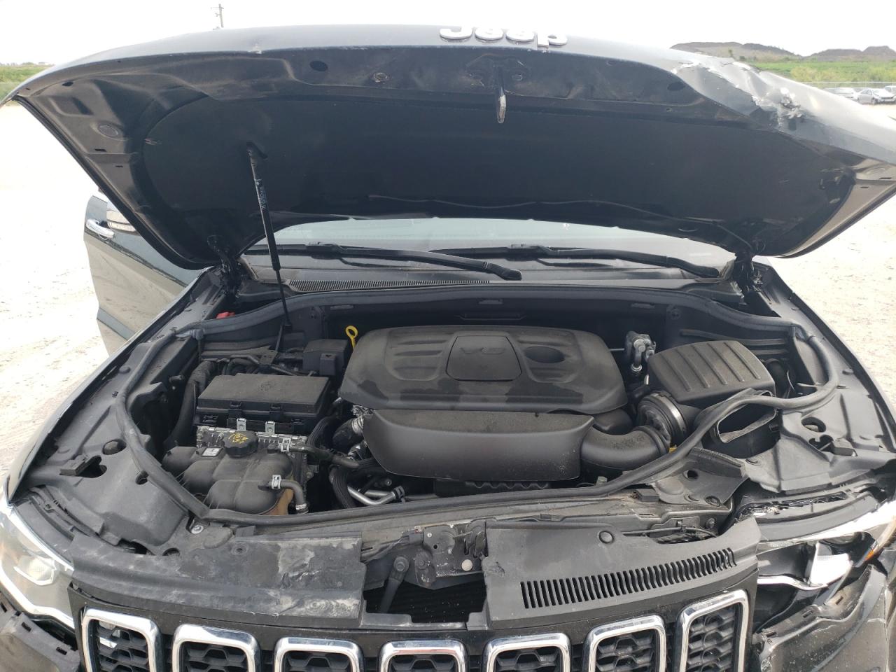 Photo 7 from auction – 2019 JEEP GRAND CHER with VIN 1C4RJEBG0KC851311