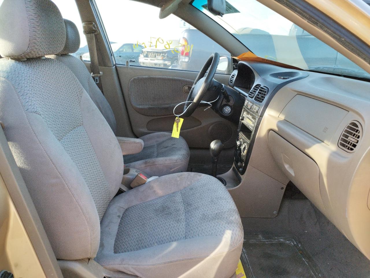 Photo 5 from auction – 2002 KIA RIO with VIN KNADC123226184179