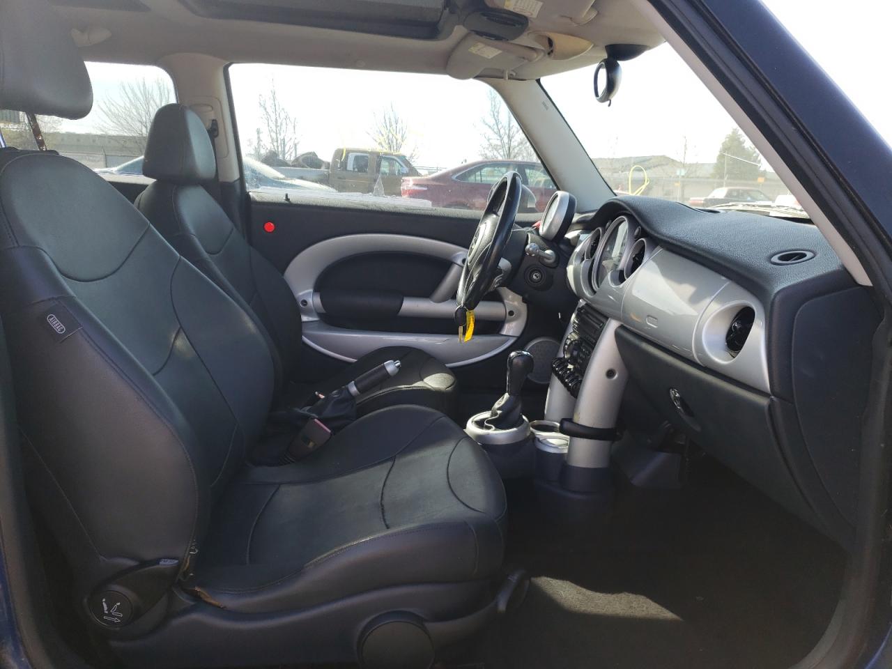 Photo 5 from auction – 2002 MINI COOPER with VIN WMWRC33462TE11399
