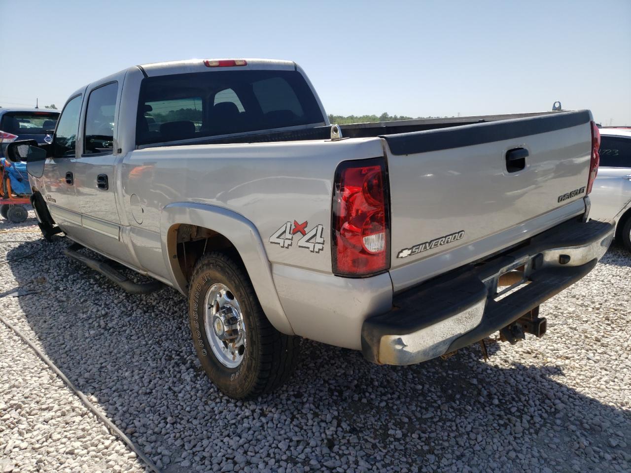 Photo 3 from auction – 2004 CHEVROLET SILVERADO with VIN 1GCHK23254F247068