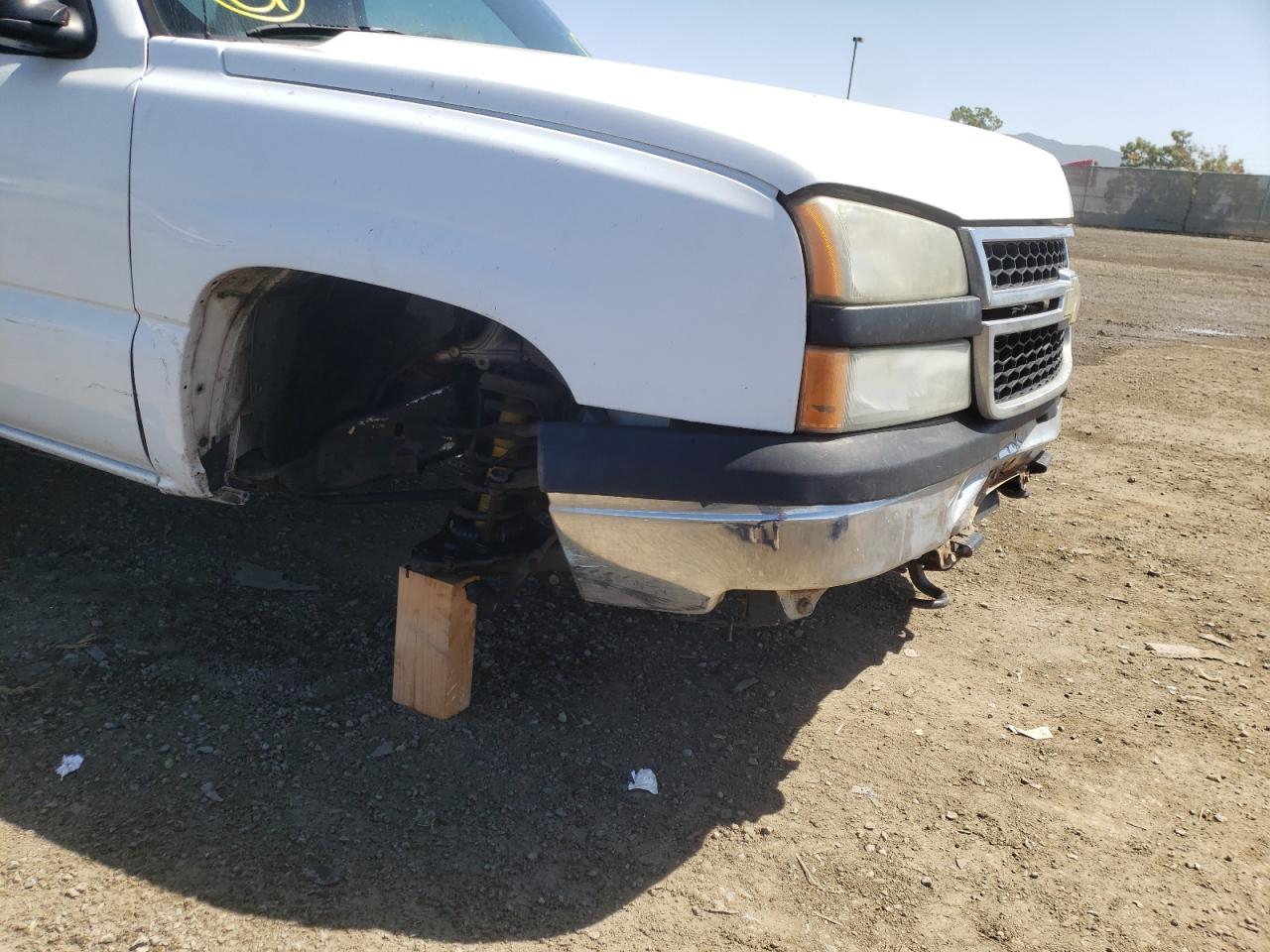 Photo 9 from auction – 2007 CHEVROLET SILVERADO with VIN 1GCEC14X67Z162912