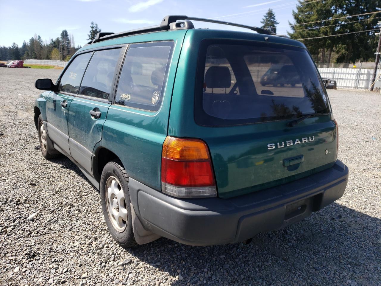 Photo 3 from auction – 2000 SUBARU FORESTER L with VIN JF1SF6352YH711199