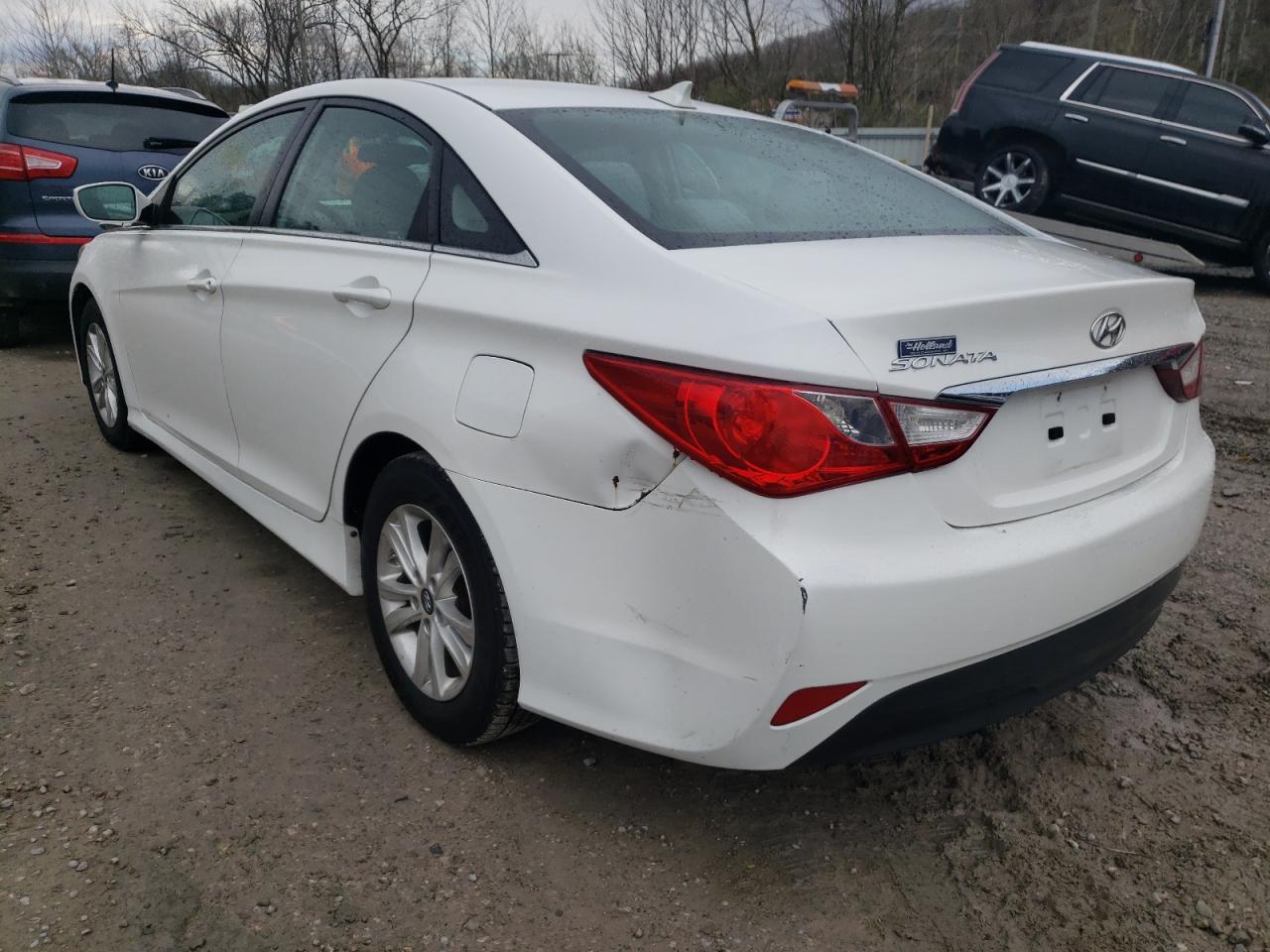 Photo 3 from auction – 2014 HYUNDAI SONATA GLS with VIN 5NPEB4AC6EH858700