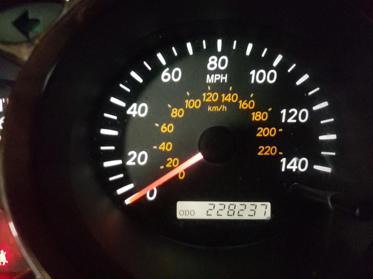 Photo 8 from auction – 2002 TOYOTA HIGHLANDER with VIN JTEHF21A720079976