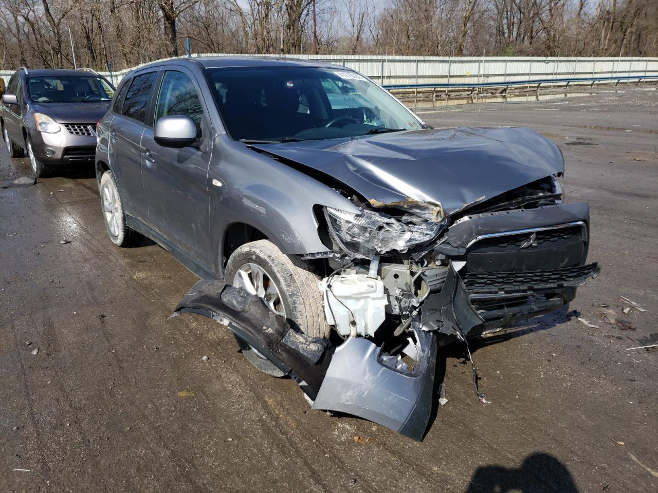 MITSUBISHI OUTLANDER 2015 with VIN 4A4AP3AW7FE028452 - Photo from auction