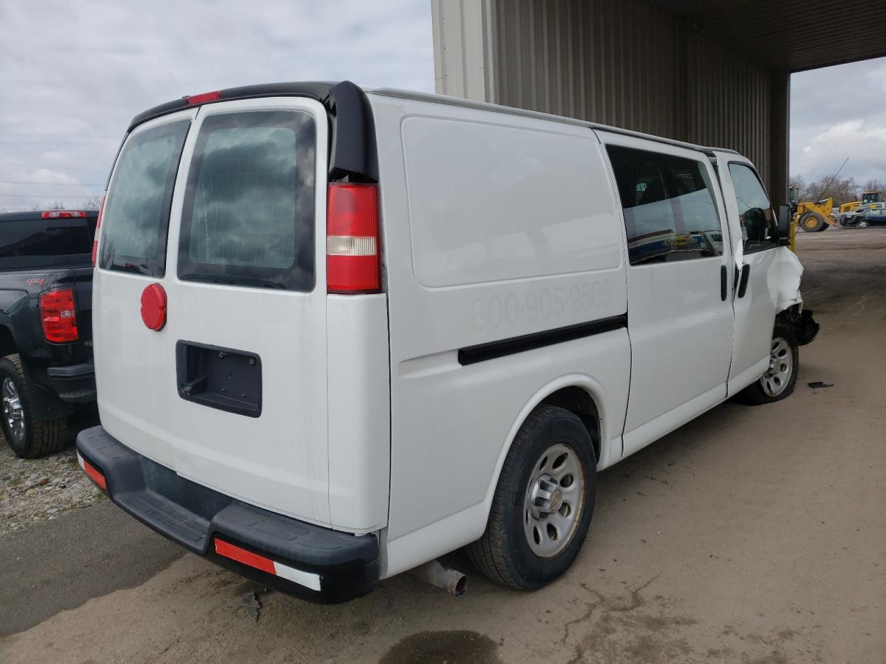 Photo 4 from auction – 2013 CHEVROLET EXPRESS G1 with VIN 1GCSGAFX5D1152757