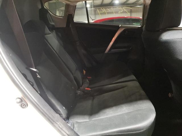 Photo 6 from auction – 2017 TOYOTA RAV4 LE with VIN JTMBFREV0HJ701501