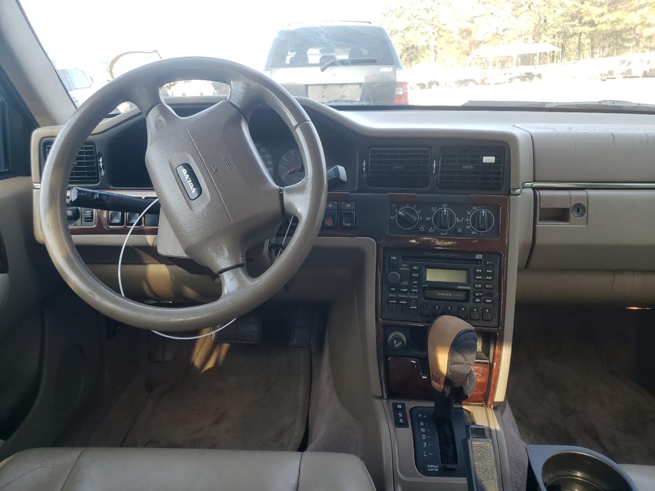 Photo 9 from auction – 1997 VOLVO 960 with VIN YV1KS9603V1102001