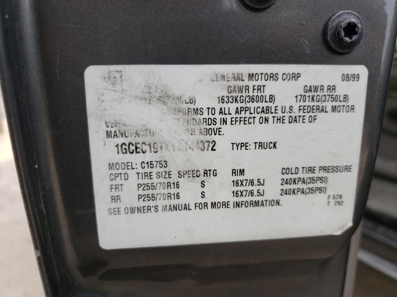 Photo 10 from auction – 2000 CHEVROLET SILVERADO with VIN 1GCEC19TXYZ144372