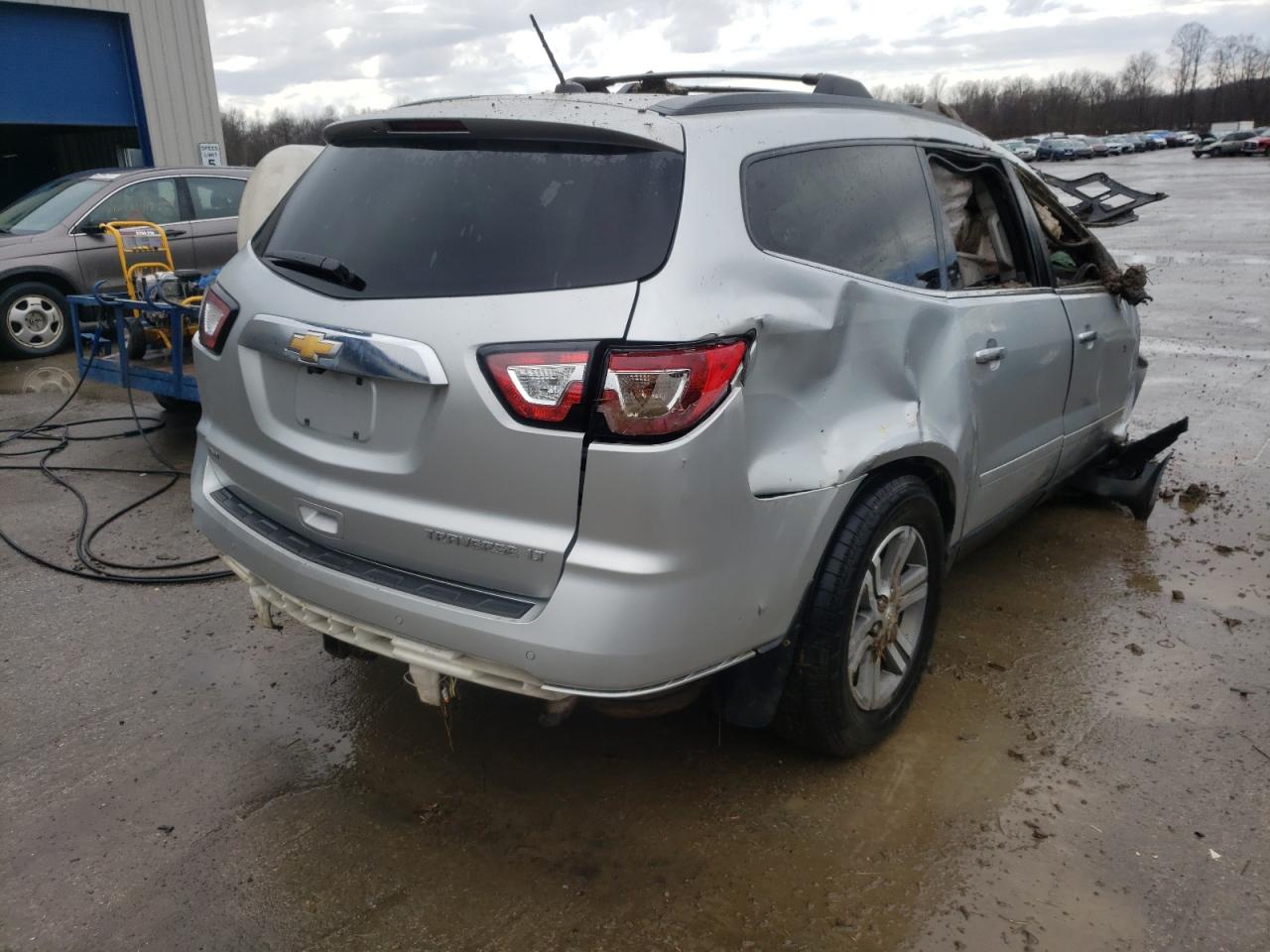 Photo 4 from auction – 2015 CHEVROLET TRAVERSE L with VIN 1GNKVHKD7FJ299960