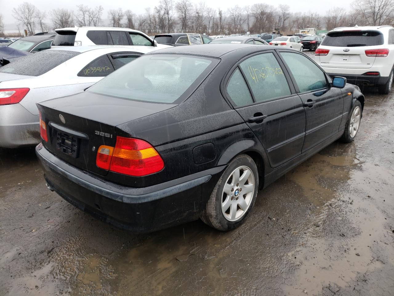 Photo 4 from auction – 2003 BMW 325 I with VIN WBAET37483NJ35707