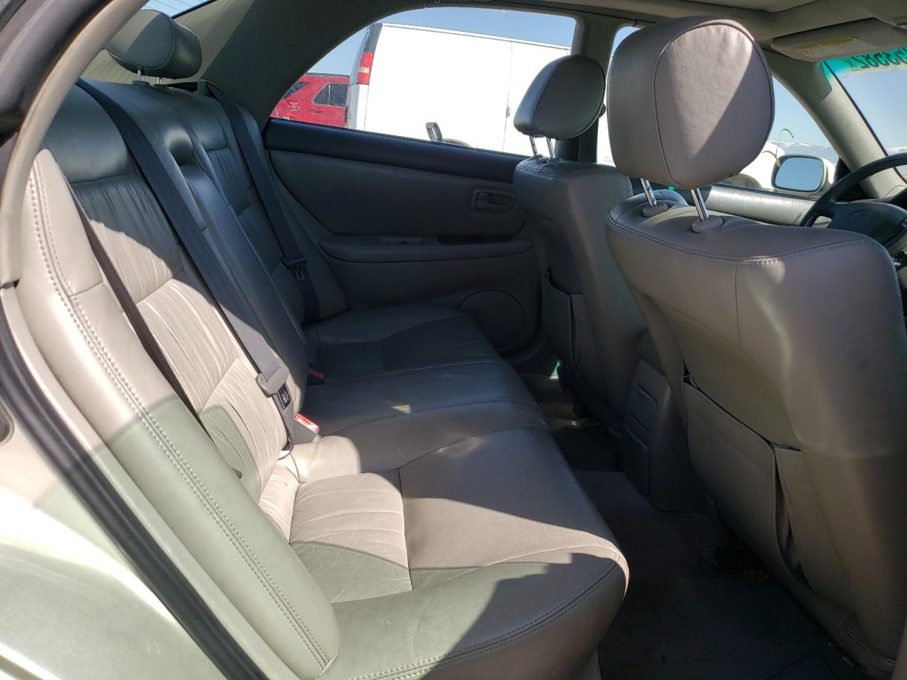 Photo 6 from auction – 1998 LEXUS ES 300 with VIN JT8BF28G5W5023207