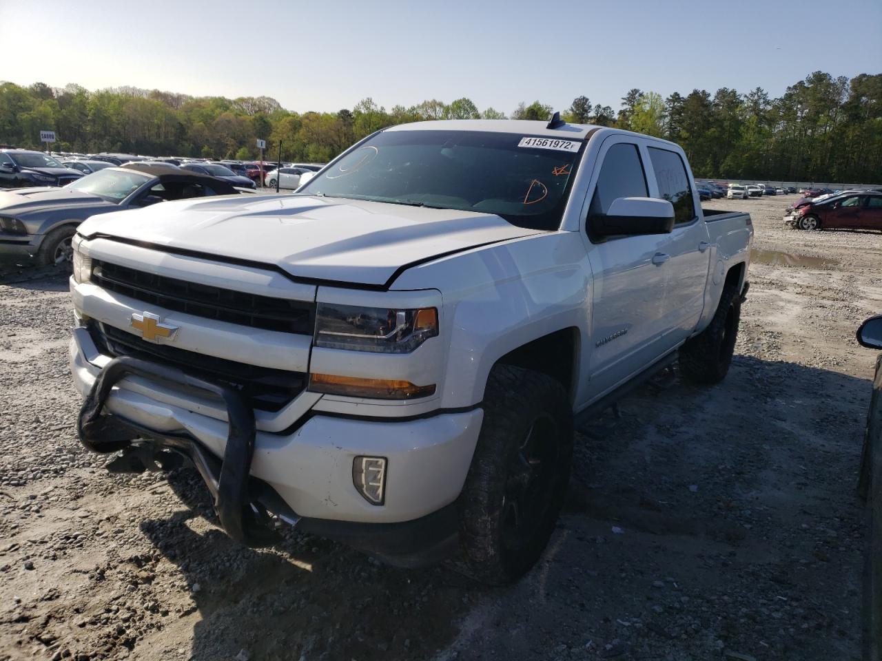 Photo 2 from auction – 2017 CHEVROLET SILVERADO with VIN 3GCUKREC6HG509858