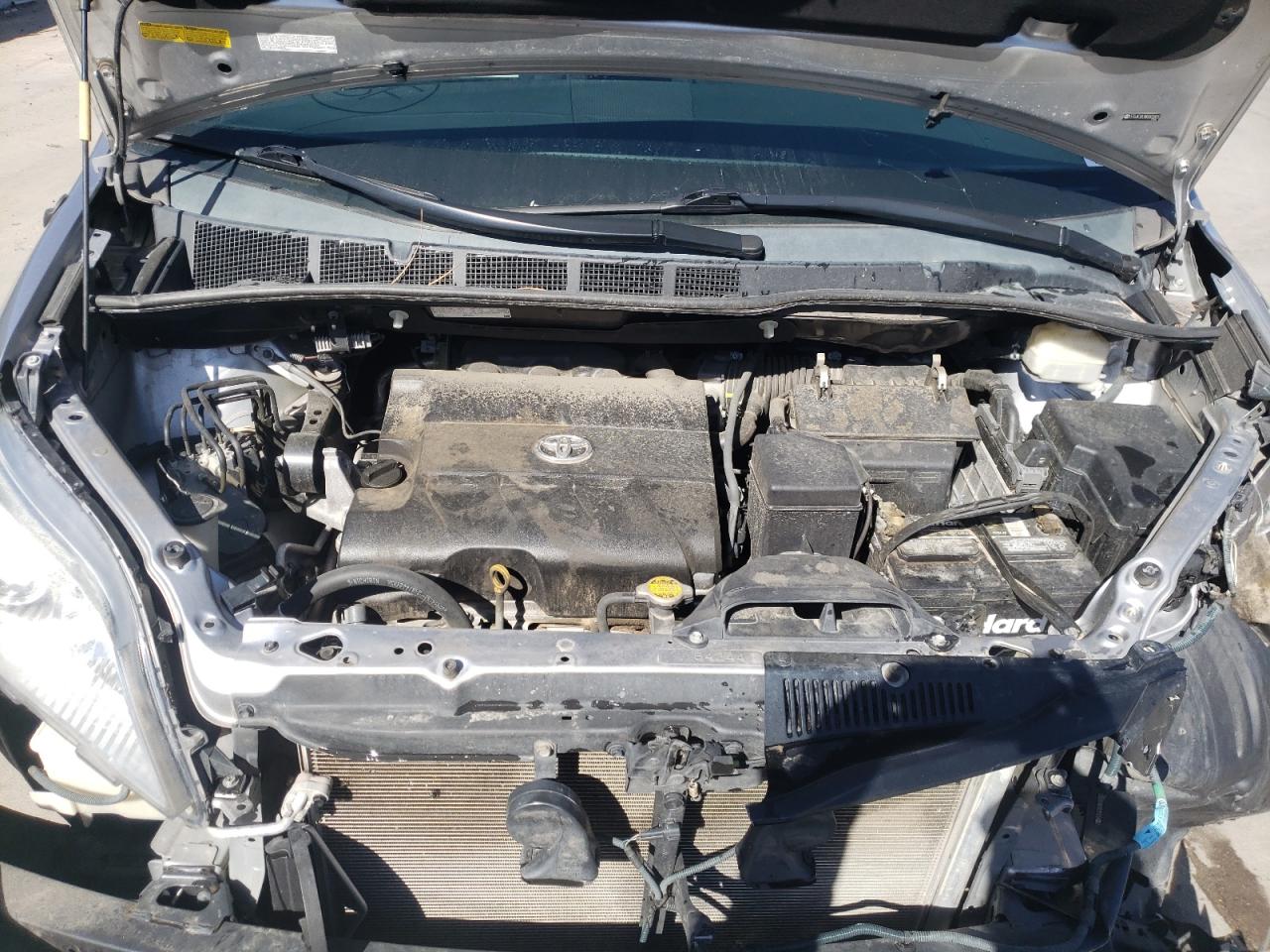 Photo 7 from auction – 2011 TOYOTA SIENNA LE with VIN 5TDJK3DC9BS003855