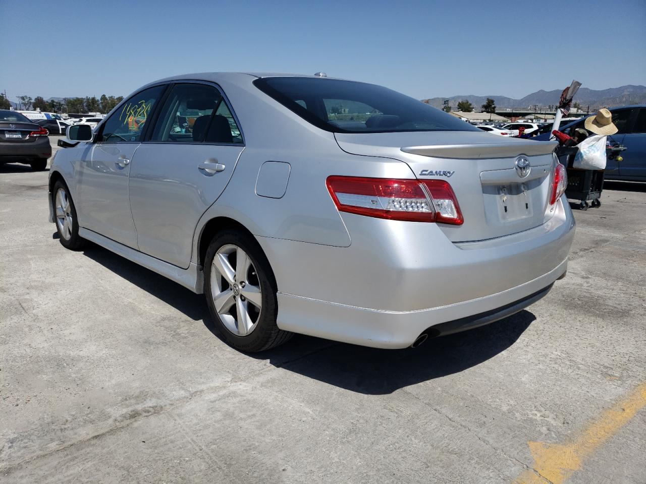 Photo 3 from auction – 2011 TOYOTA CAMRY BASE with VIN 4T1BF3EK6BU192759