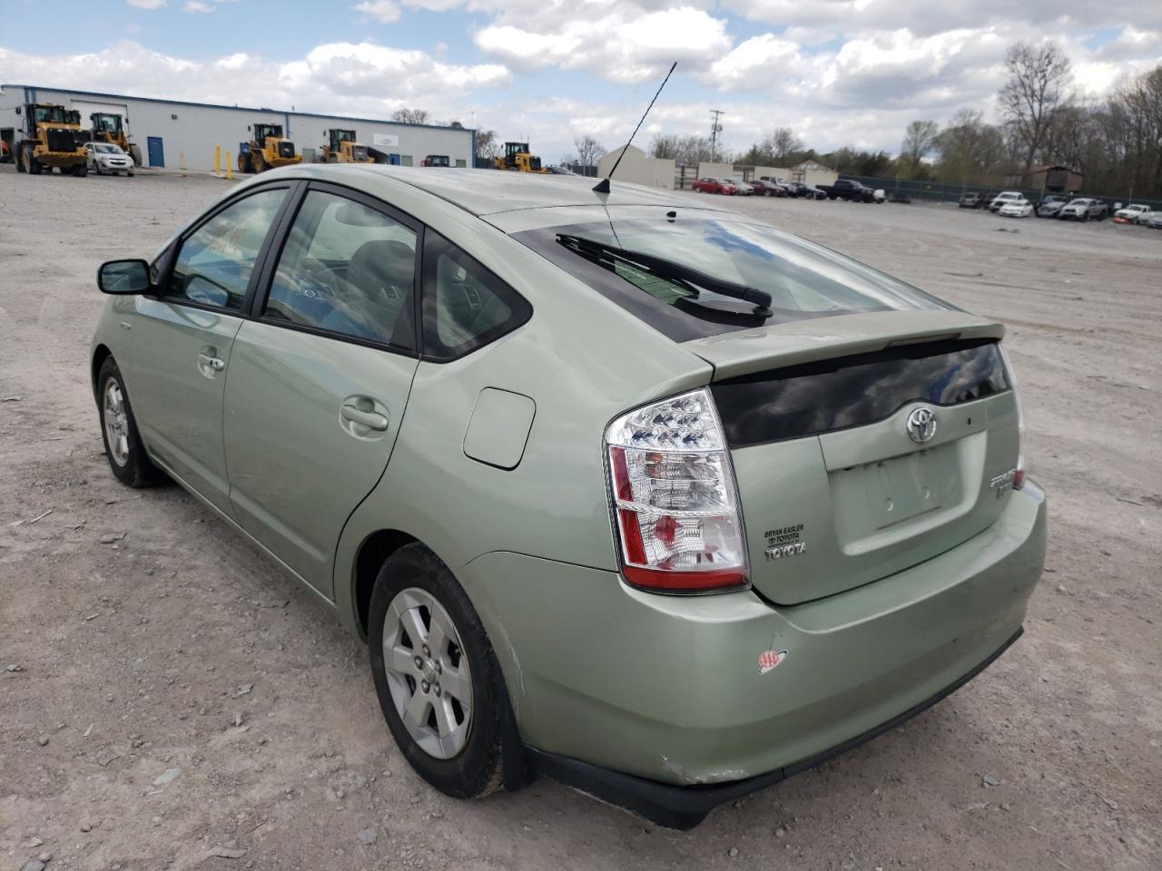 Photo 3 from auction – 2006 TOYOTA PRIUS with VIN JTDKB20U863168204