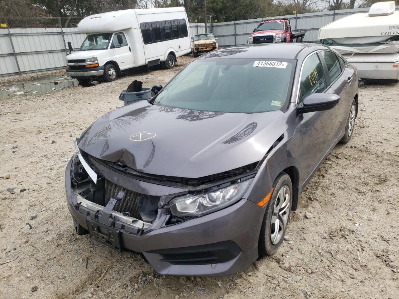 Photo 2 from auction – 2017 HONDA CIVIC LX with VIN 19XFC2F53HE015773