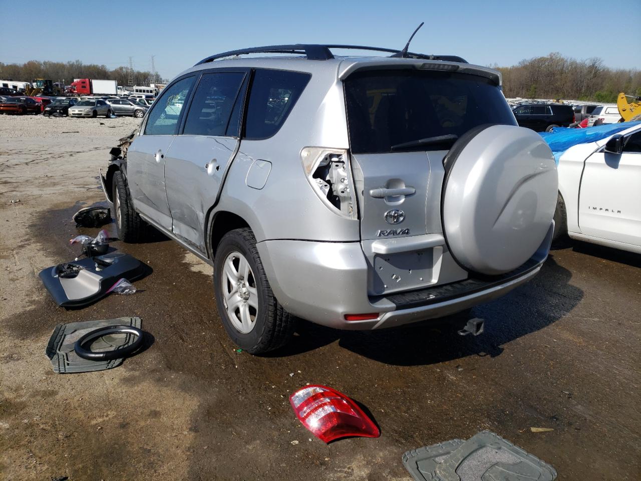 Photo 3 from auction – 2012 TOYOTA RAV4 with VIN 2T3BF4DV8CW203500