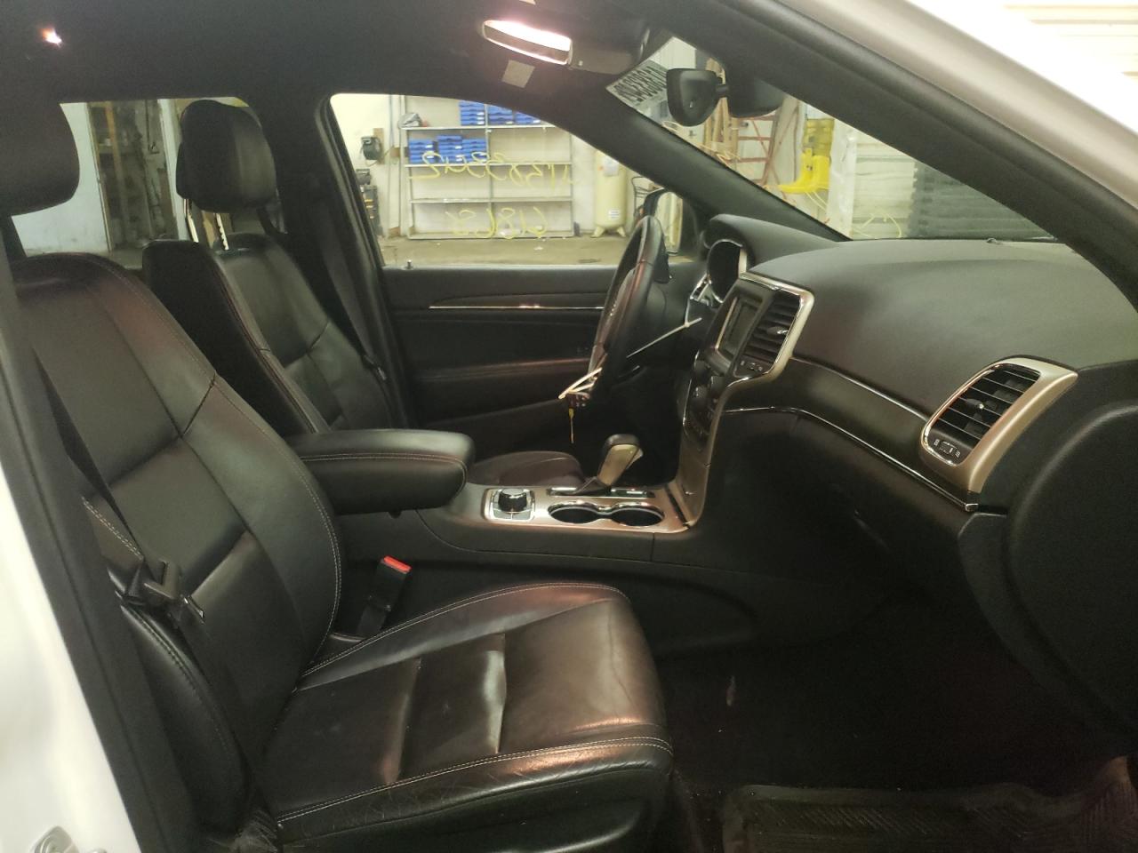 Photo 5 from auction – 2017 JEEP GRAND CHER with VIN 1C4RJFBG5HC899739