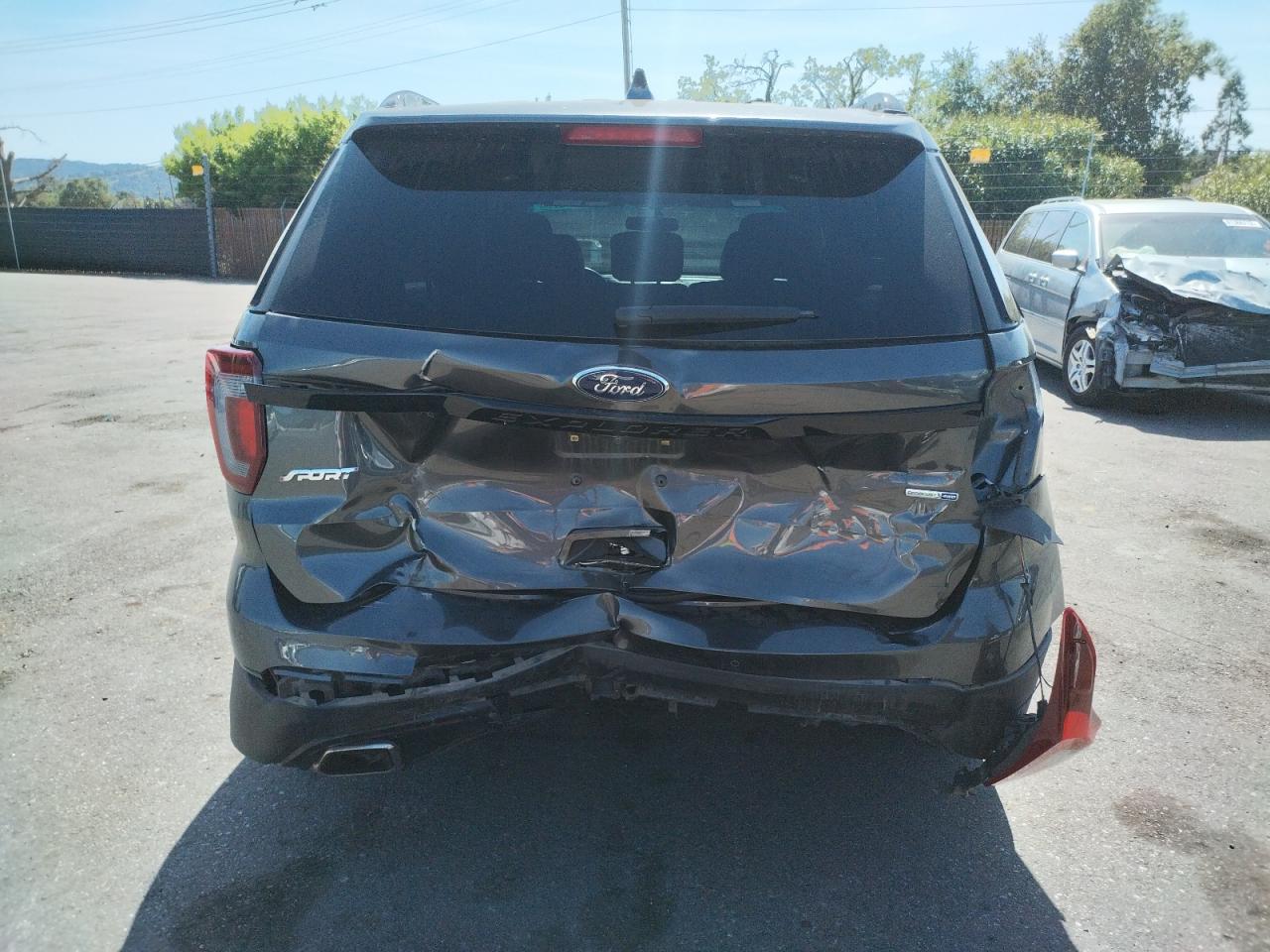 Photo 9 from auction – 2017 FORD EXPLORER S with VIN 1FM5K8GTXHGA04005