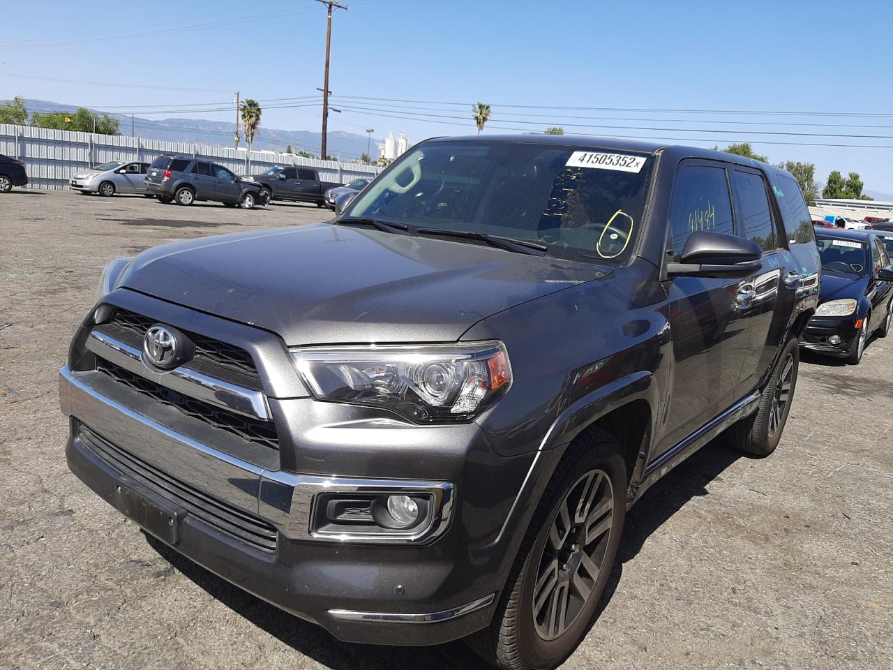 Photo 2 from auction – 2015 TOYOTA 4RUNNER SR with VIN JTEBU5JR8F5247281
