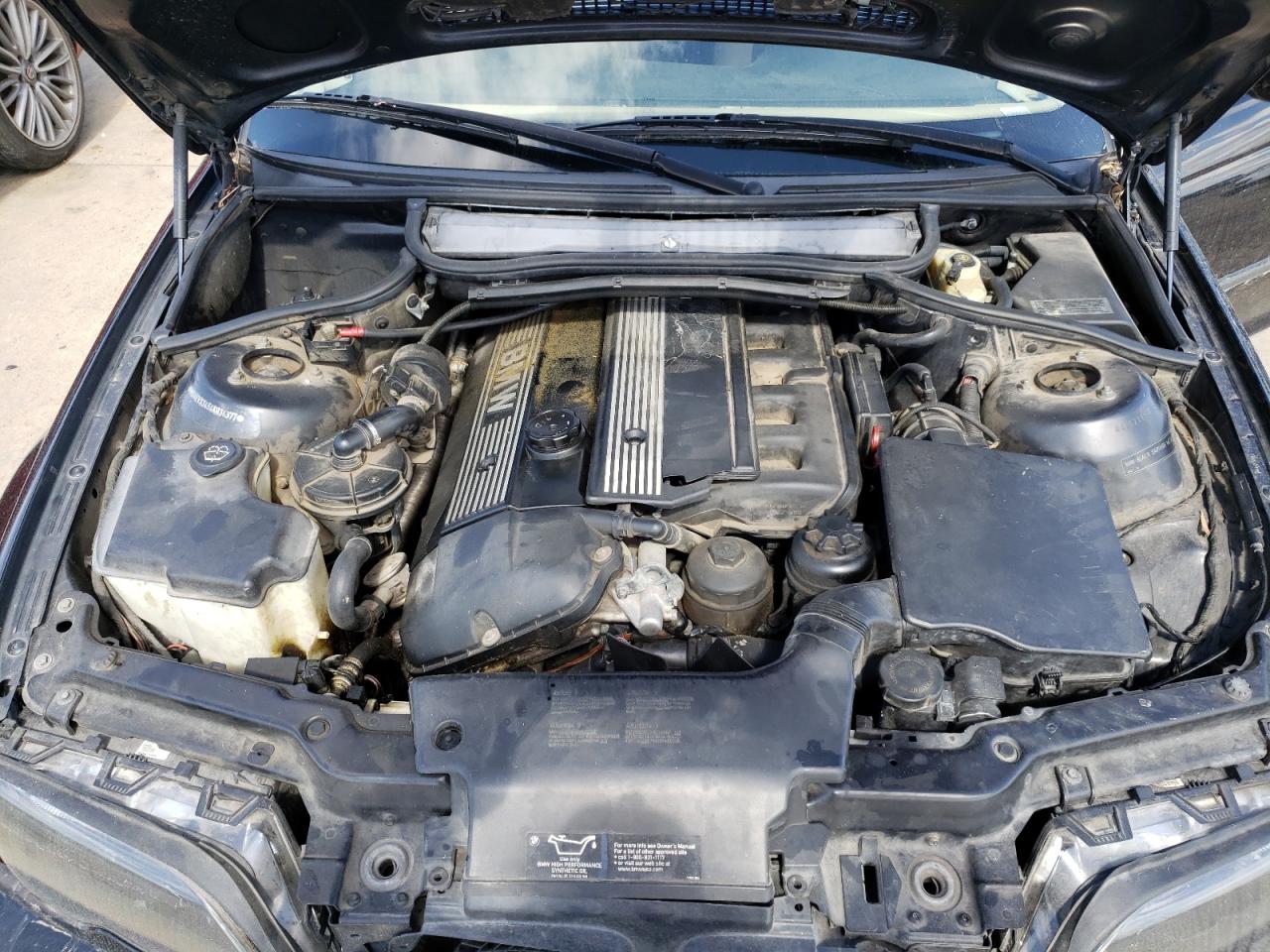 Photo 7 from auction – 2004 BMW 325 I with VIN WBAEV33454KR34377