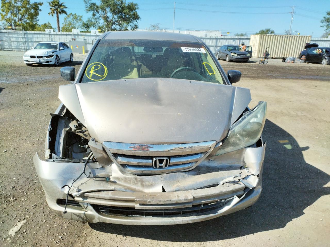 Photo 9 from auction – 2005 HONDA ODYSSEY LX with VIN 5FNRL38255B105776