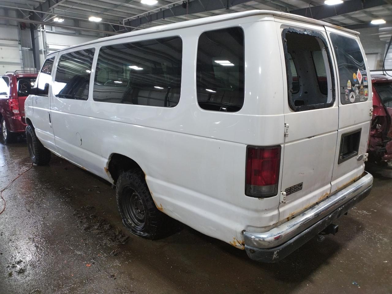 Photo 3 from auction – 2004 FORD ECONOLINE with VIN 1FBSS31L74HA29438