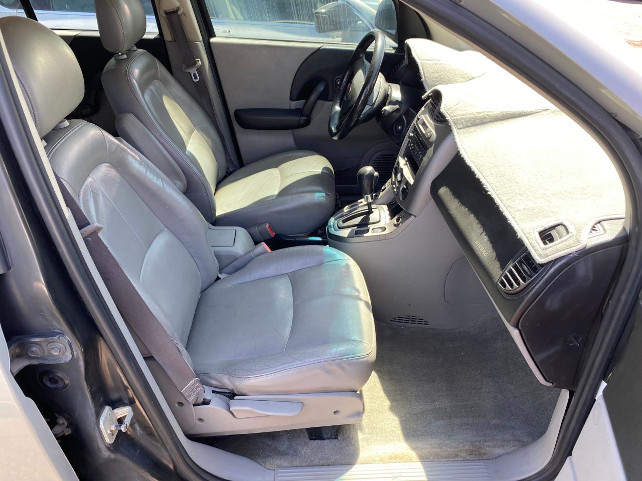 Photo 5 from auction – 2004 SATURN VUE with VIN 5GZCZ53494S889212
