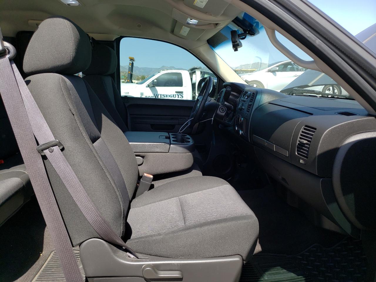 Photo 5 from auction – 2012 CHEVROLET SILVERADO with VIN 1GCRCSE07CZ223042