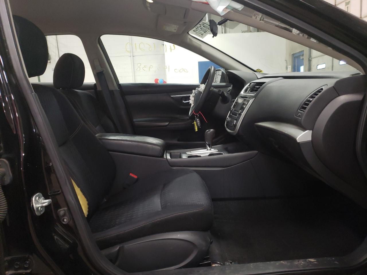 Photo 5 from auction – 2016 NISSAN ALTIMA 2.5 with VIN 1N4AL3AP7GN351760