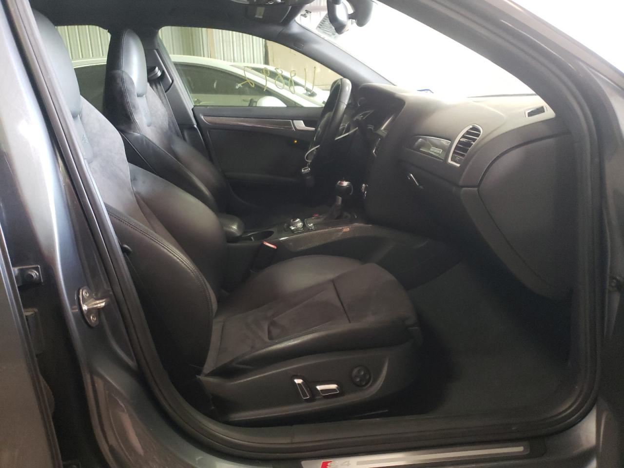 Photo 5 from auction – 2014 AUDI S4 PRESTIG with VIN WAUKGAFL8EA070906