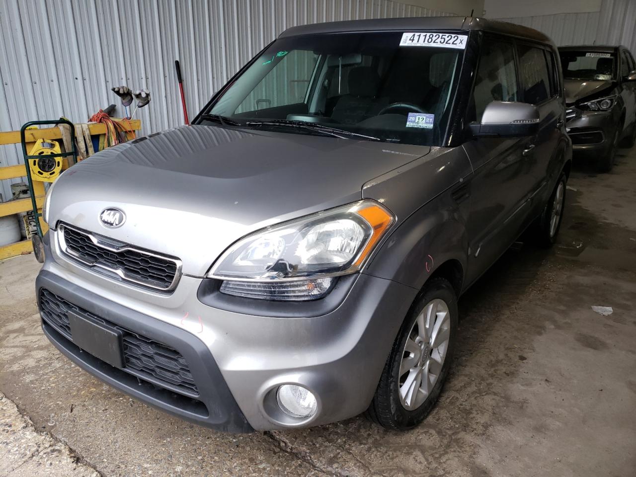 Photo 2 from auction – 2013 KIA SOUL + with VIN KNDJT2A6XD7527454