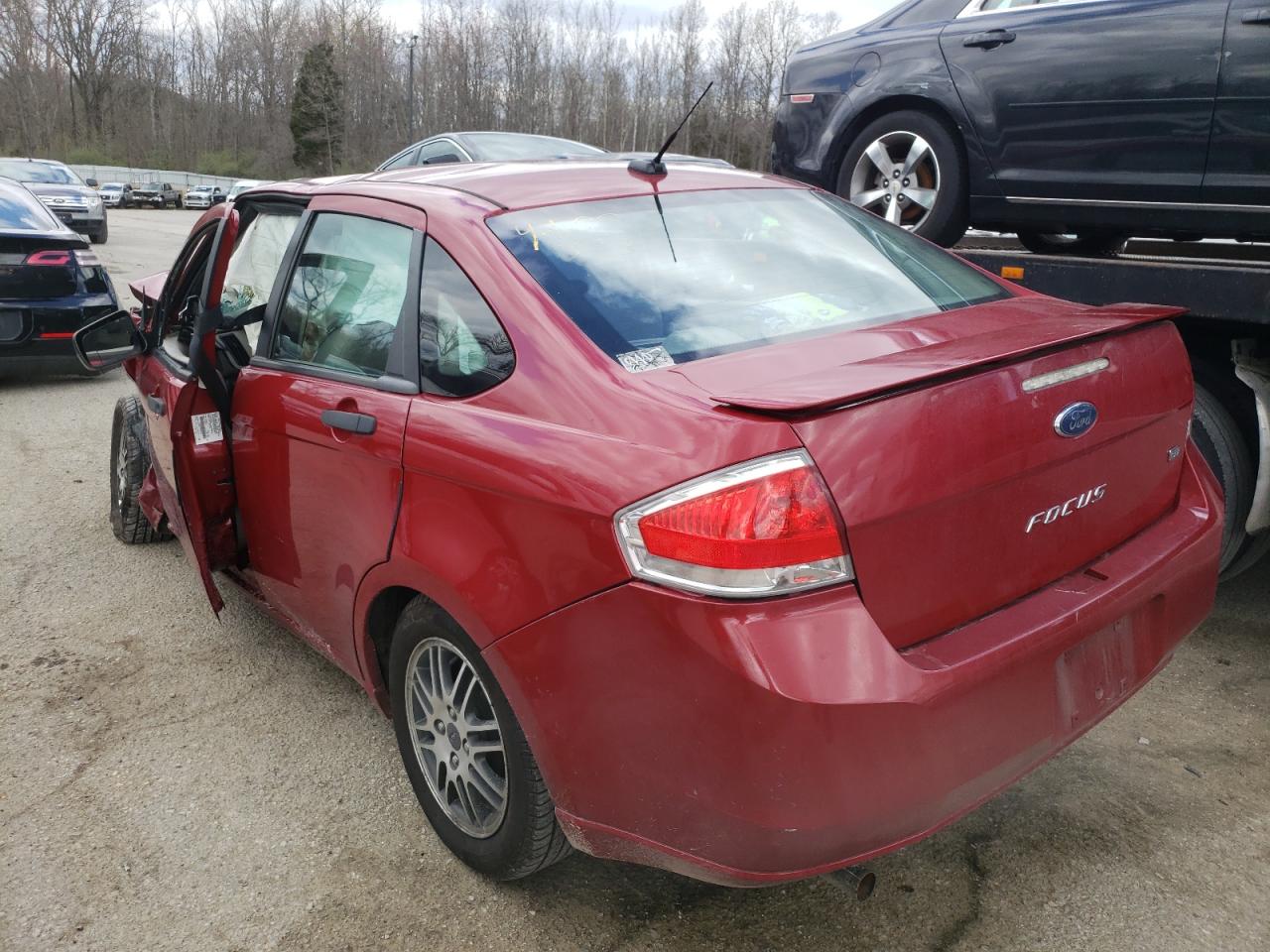 Photo 3 from auction – 2011 FORD FOCUS SE with VIN 1FAHP3FN7BW182742