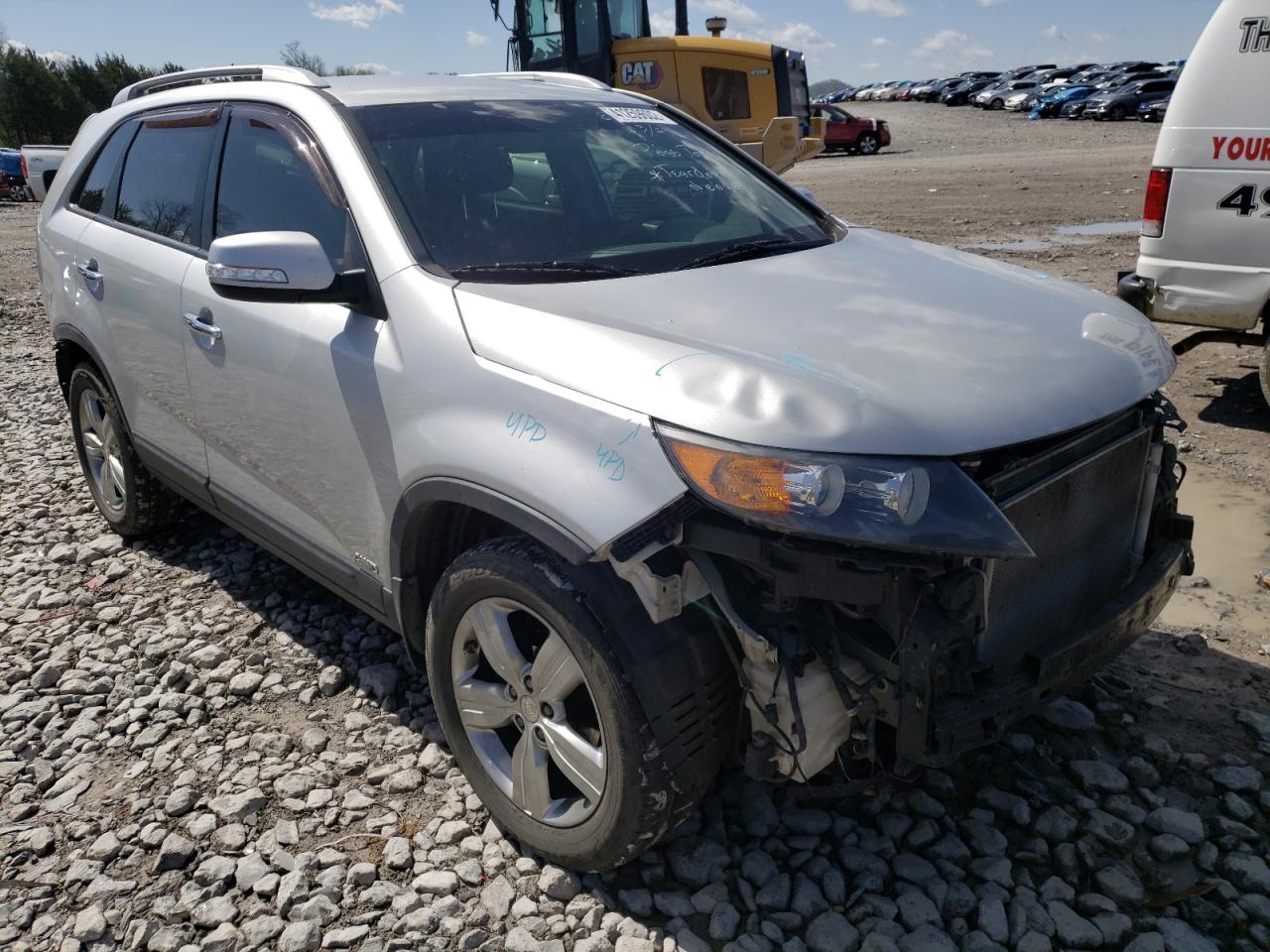 KIA SORENTO EX 2013 with VIN 5XYKUDA67DG374466 - Photo from auction