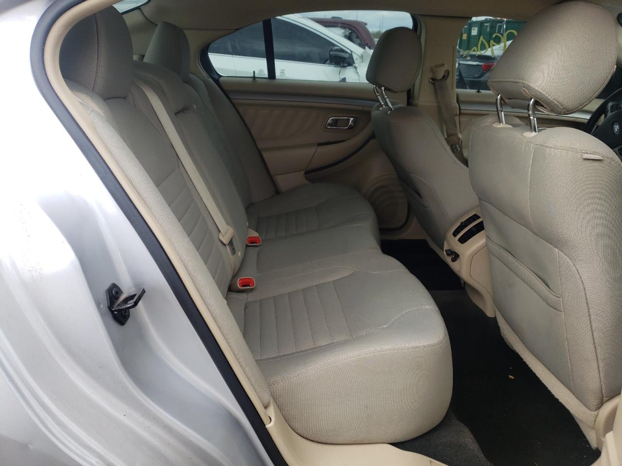 Photo 6 from auction – 2013 FORD TAURUS SE with VIN 1FAHP2D88DG230981