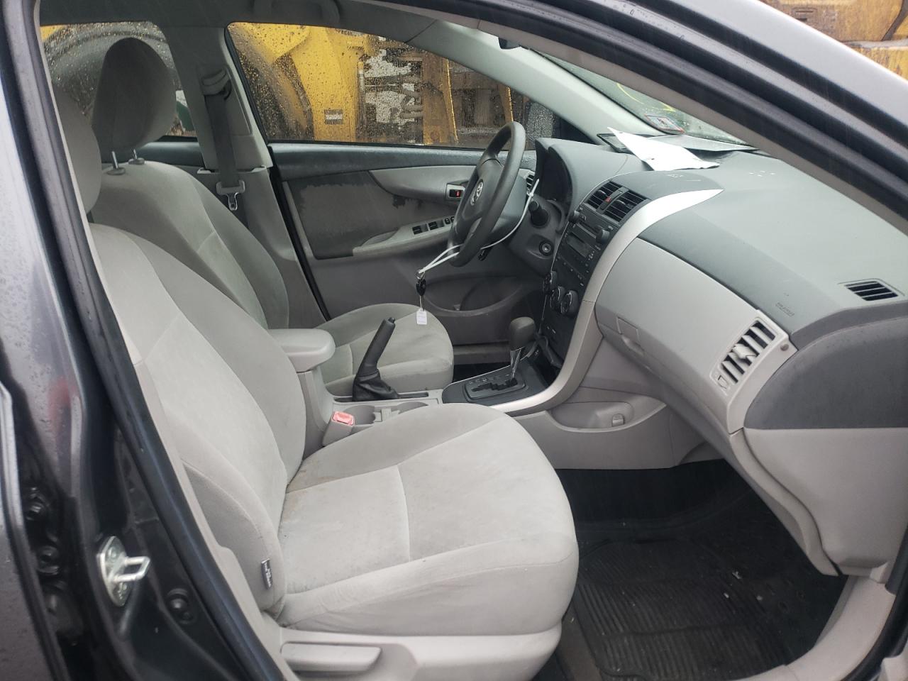 Photo 5 from auction – 2009 TOYOTA COROLLA BA with VIN 2T1BU40E19C128928