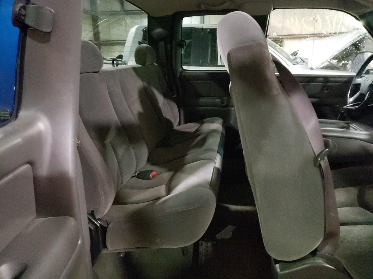 Photo 6 from auction – 2004 CHEVROLET SILVERADO with VIN 2GCEK19T841245836