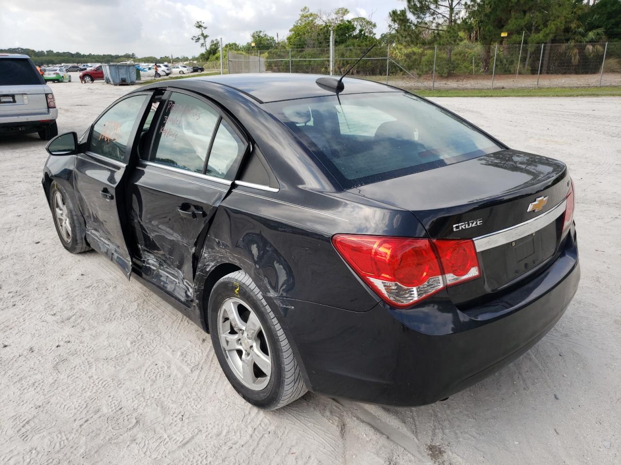 Photo 3 from auction – 2015 CHEVROLET CRUZE LT with VIN 1G1PC5SB7F7158023