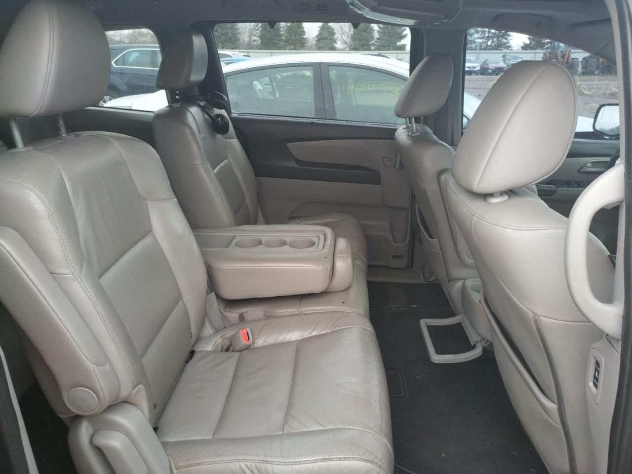 Photo 6 from auction – 2011 HONDA ODYSSEY EX with VIN 5FNRL5H65BB077231