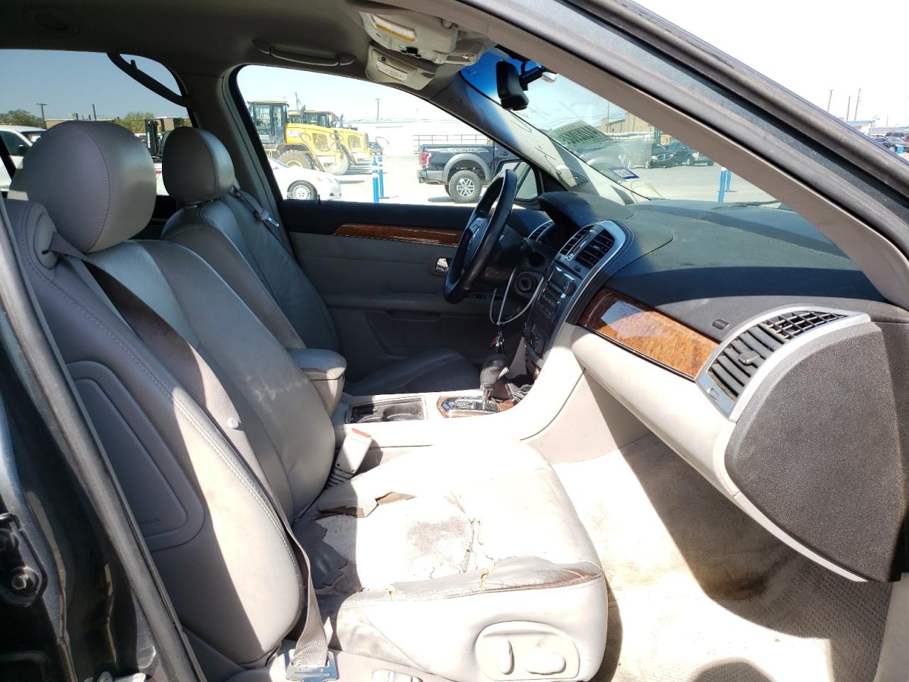 Photo 5 from auction – 2008 CADILLAC SRX with VIN 1GYEE637080143281