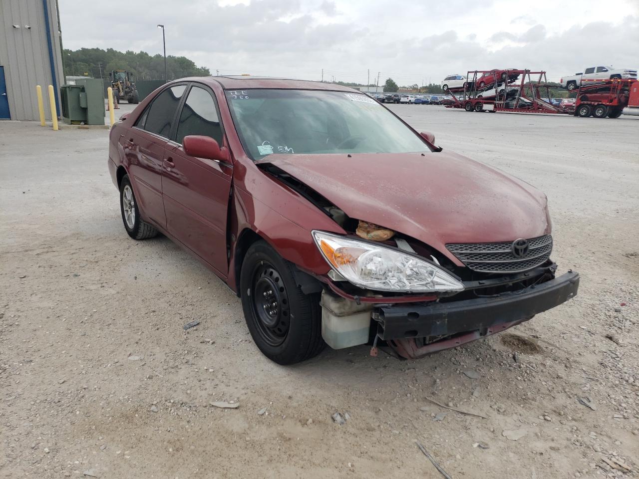 TOYOTA CAMRY LE 2004 with VIN 4T1BE32K44U288786 - Photo from auction