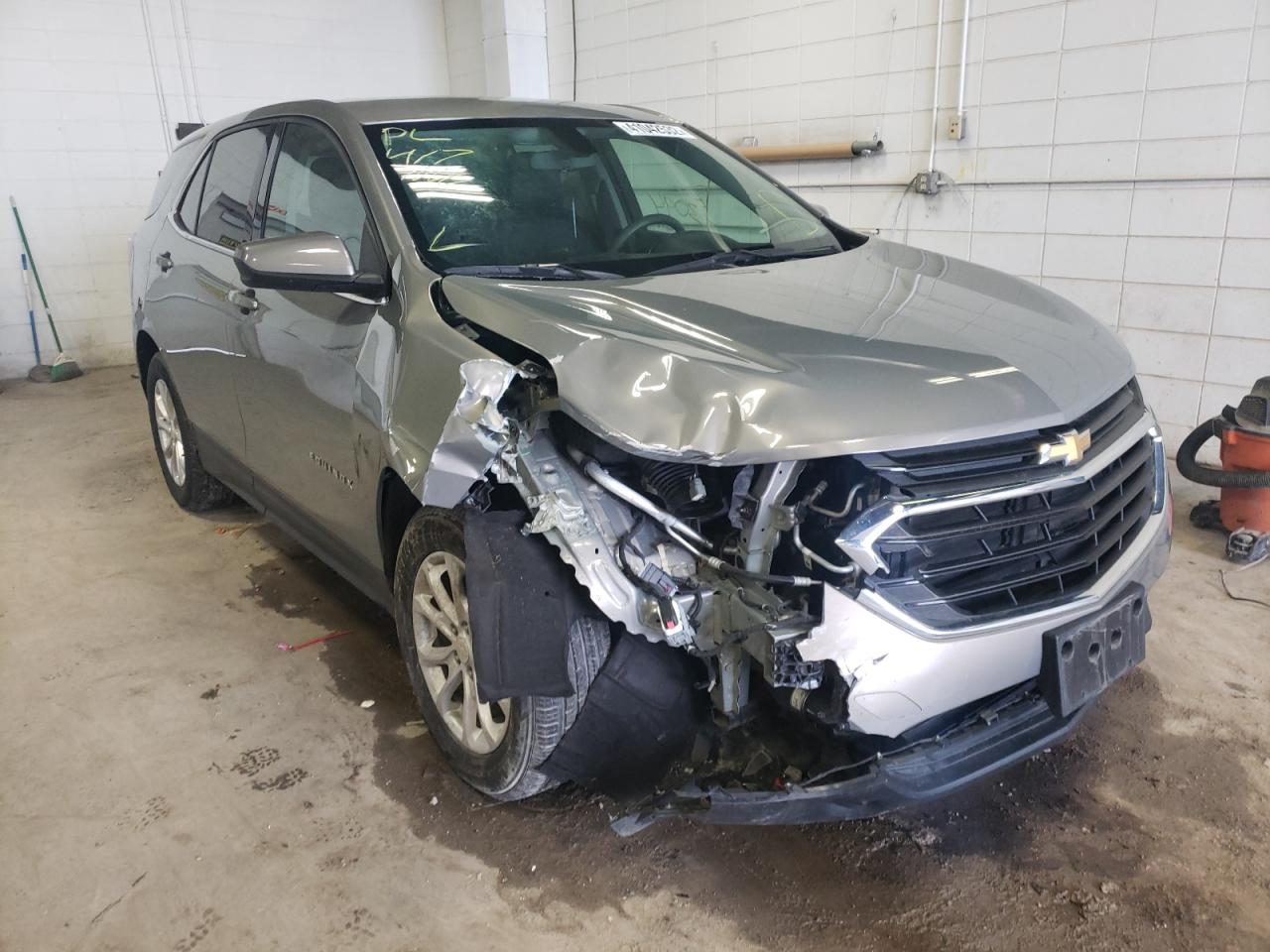 CHEVROLET EQUINOX LT 2018 with VIN 3GNAXJEV9JS634645 - Photo from auction