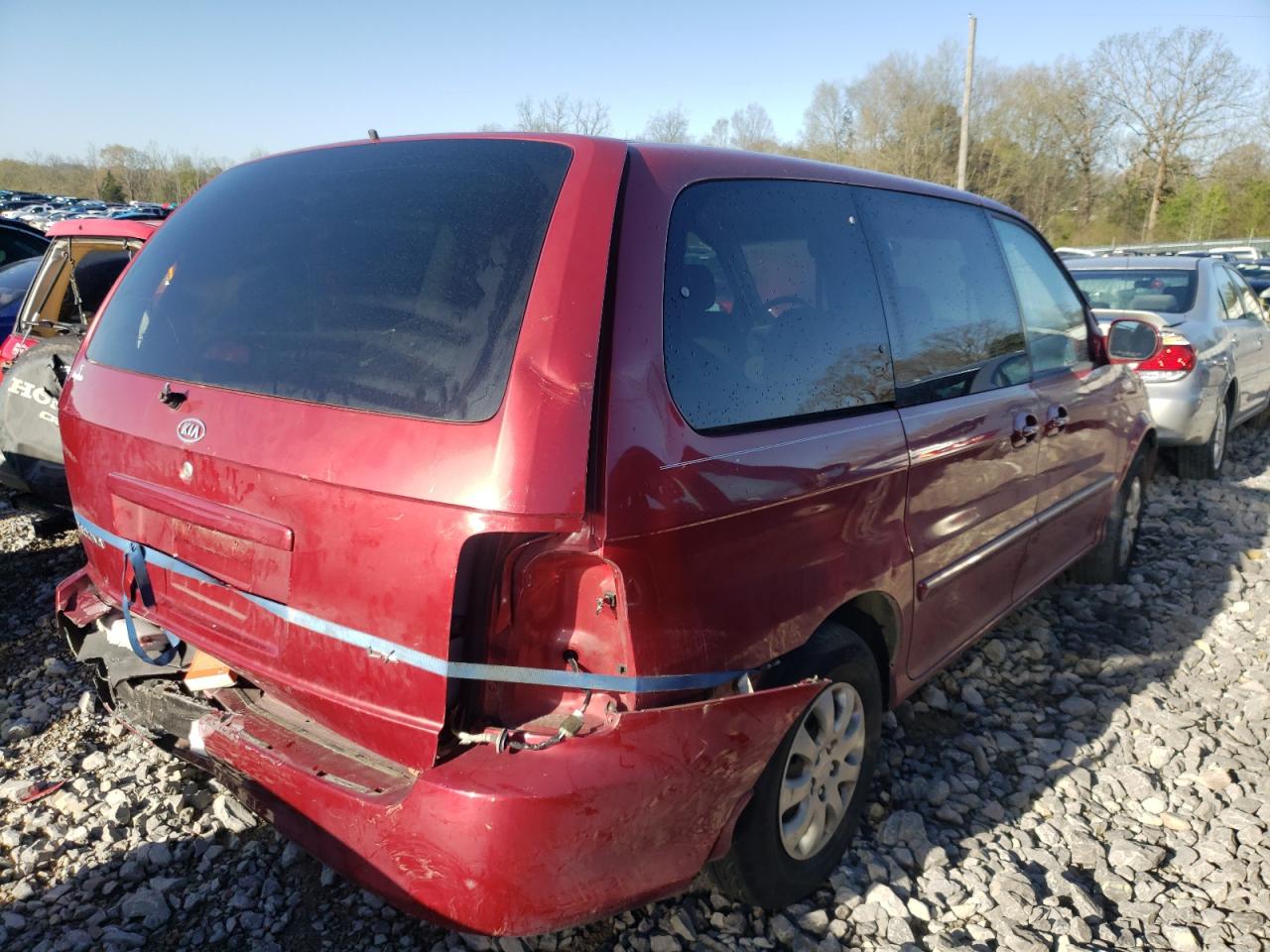Photo 4 from auction – 2004 KIA SEDONA EX with VIN KNDUP131646536221