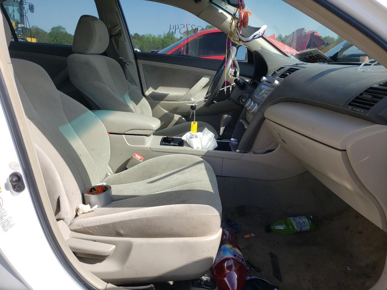 Photo 5 from auction – 2007 TOYOTA CAMRY CE with VIN 4T1BE46K87U719859