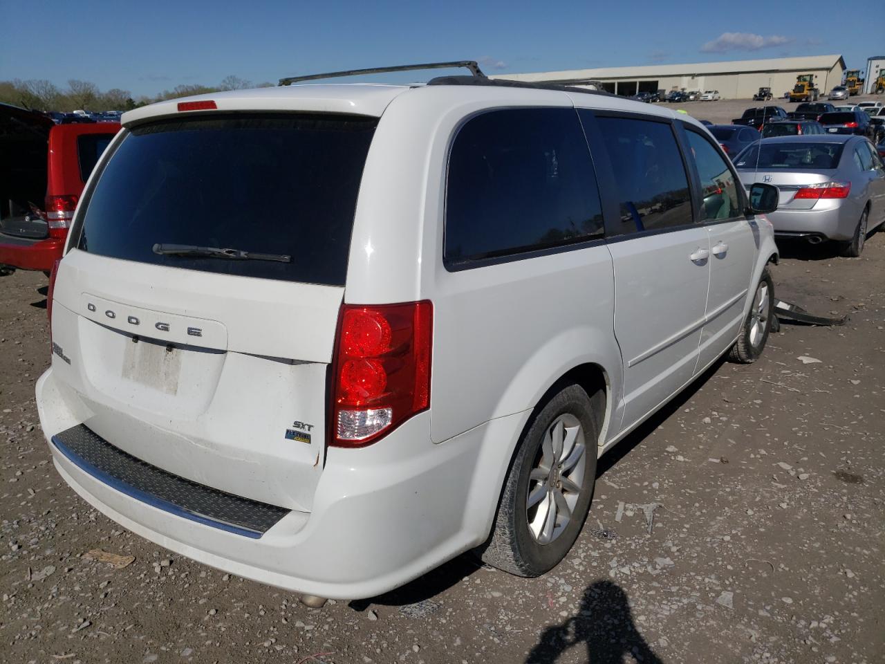 Photo 4 from auction – 2015 DODGE GRAND CARA with VIN 2C4RDGCG0FR536667