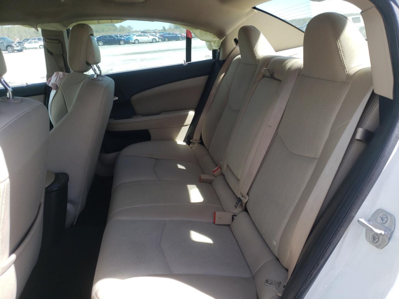 Photo 6 from auction – 2014 CHRYSLER 200 LX with VIN 1C3CCBAG3EN172064