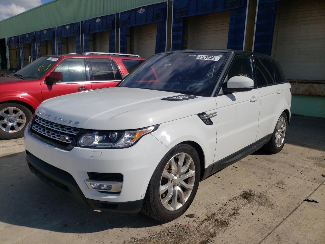 Photo 2 from auction – 2016 LAND ROVER RANGE ROVE with VIN SALWR2PF6GA590692