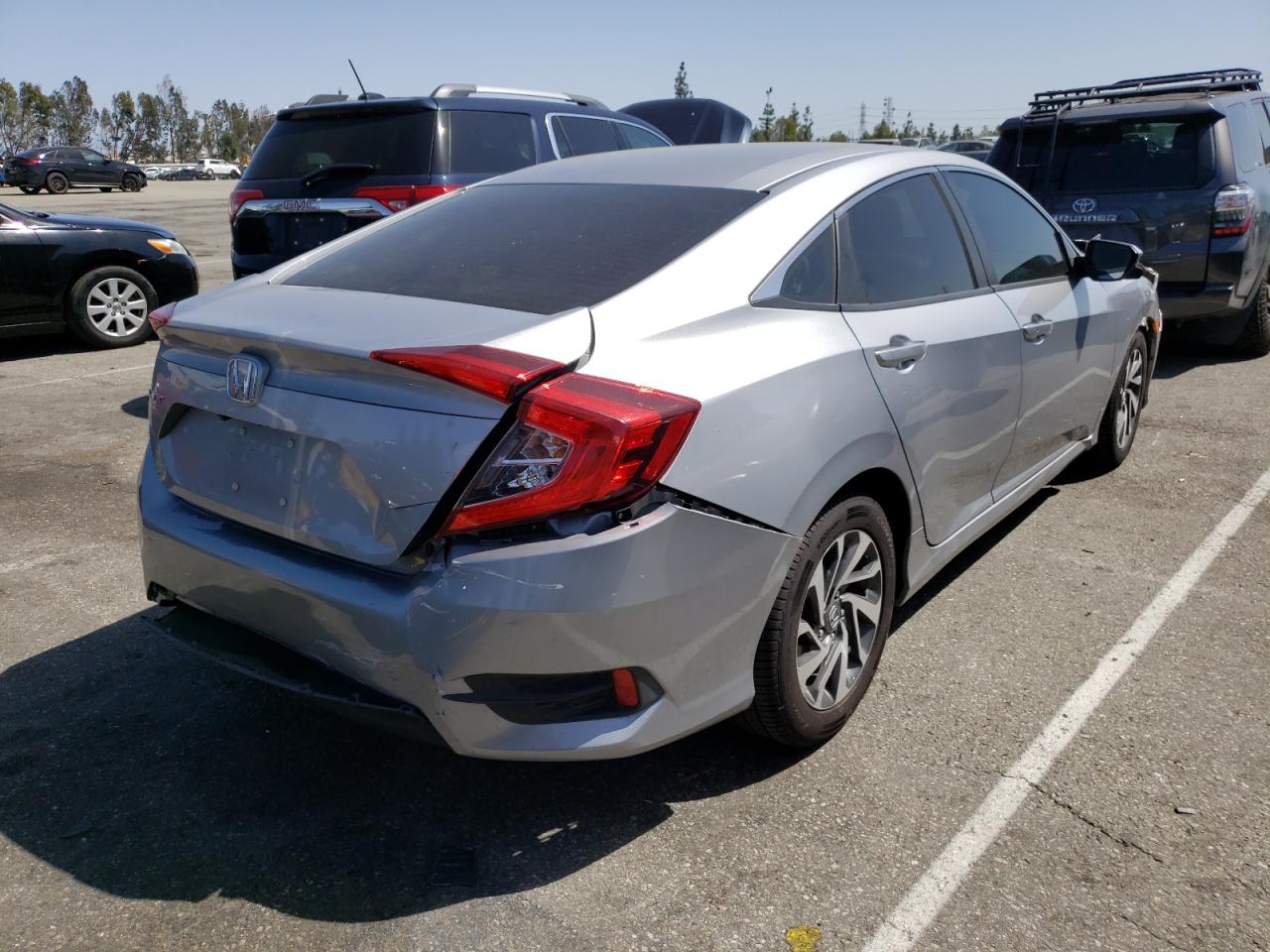 Photo 4 from auction – 2016 HONDA CIVIC EX with VIN 2HGFC2F79GH560673